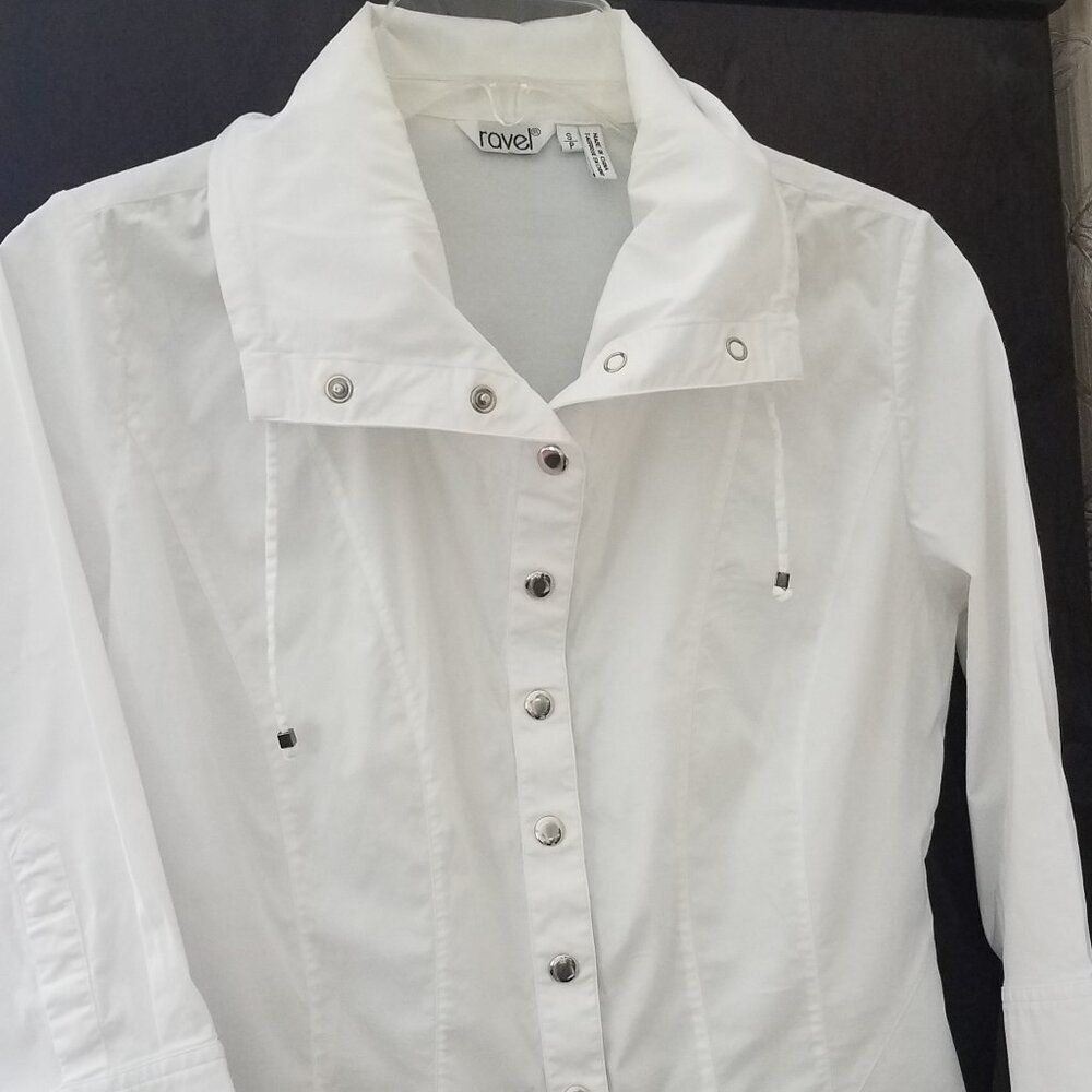 ravel top